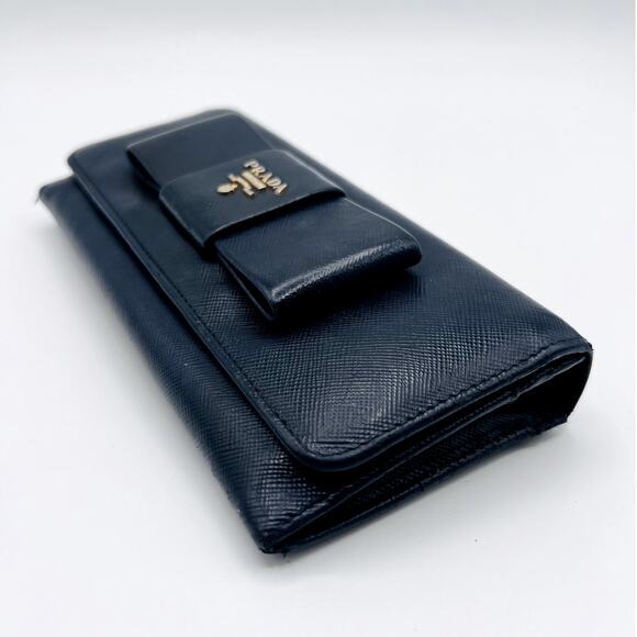 Authentic Prada Black Saffiano Bow Wallet - Picture 2 of 9